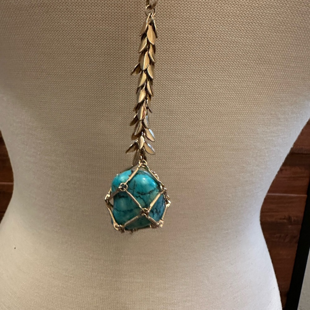 Turquoise and gold necklace